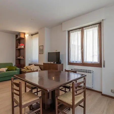 דירה Incantevole In Centro - Des Alpes